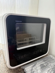 TOSHIBA 小型洗碗碟機