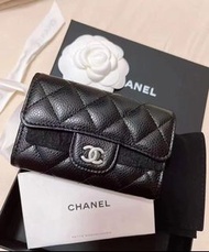 Chanel 銀扣卡包經典款