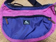 Gregory  鈄揹袋 satchel M 紫+粉紅色 舊版Logo