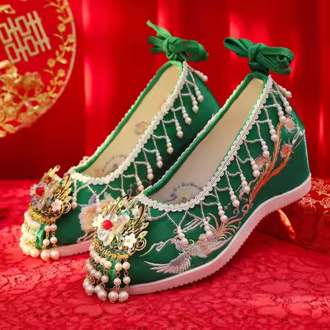 Green Ancient Style Bridal Shoes Ethnic Charm Shoes Beaded Cloth Shoes Green Bride Wedding Shoes Han