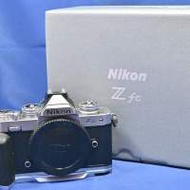 有盒 Nikon Zfc w/ smallrig grip 連手柄 復古數碼機 FM2 Z卡口 自拍螢幕 輕巧機身 ...