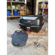 Top box givi e43ntl secend