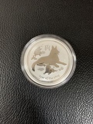 （澳洲銀幣1/2 OZ，貼近銀價出售）2018年澳洲銀幣半盎士（1/2 OZ）生肖狗年Elizabeth II Australia 9999 Ag 2018 Dog $0.5