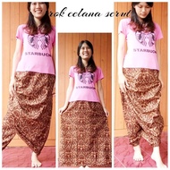 rok celana serut batik