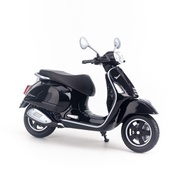 Mô hình xe máy Vespa 946 Primavera GTS300 1:12