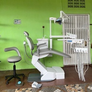 dental unit belmont clesta like new