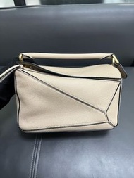 Loewe small puzzle