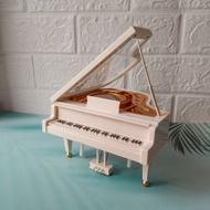 白色三角平台鋼琴 鋼琴小物 鋼琴擺件 鋼琴擺飾品 vintage