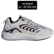 Running shoes no brand