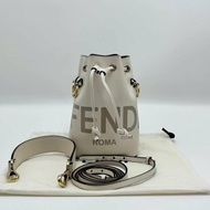 FENDI 白色MonTresor小水桶肩背斜背包 12*18*10 98新配件塵袋