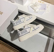 DIOR 迪奧 Dior-ID 貝殼鞋圓頭低幫板鞋女款白藍