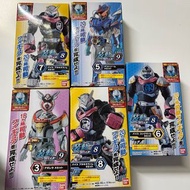 Bandai 裝動 Kamen Rider Revice Figure