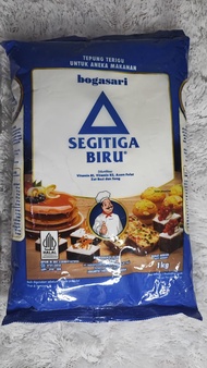 Tepung Terigu Segitiga Biru Premium 1Kg / 1000g