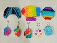 Pop it 減壓 益智 玩具 (The Push Pop Fidget Toy and Stress Reliever) 💥價錢：請見“描述”💥