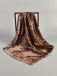 1條90cm豹紋印花圍巾,時尚設計頭巾首選,適用於外出並穿搭出優雅風格