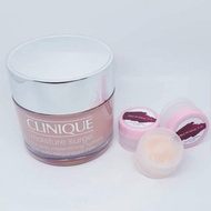 Clinique Moisture Surge share in jar