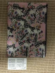 Amika Pouch