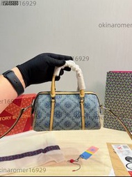 Tory Burch 波士頓枕頭包