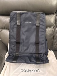 Calvin Klein 藍色背包電腦包