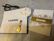 Chanel 吊飾 + 專櫃紙袋 + 香水卡 + 花貼
