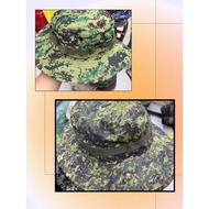Lousy Hats Pixelized