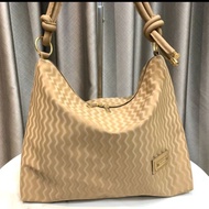 Tote bag With Channel Material