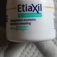 15ml etiaxil detranspirant rolll on armpits