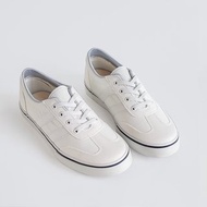 極簡純色 (寬楦)百搭平底休閒鞋 懶人鞋 免綁鞋帶 - 白色