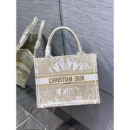 Dior Tote Christmas Limited Eight-pointed Star Series Tote Bag Y5X9