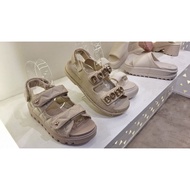 GENTLE WOMAN & JELLY BUNNY