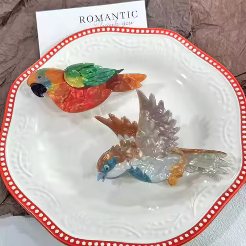 Refreshing World Hair Claw Parrot Sparrow Lifelike Birds Design Acrylic Hair Claw Clips Hair Accesso