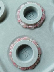 配飾類：#7.1-8mm 南非高冰透 不規則桶珠 櫻花雨 玉化薔薇輝石手鏈(F240719-1)