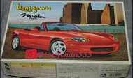 Aoshima 1 比 24 Mazda Miata 模型車