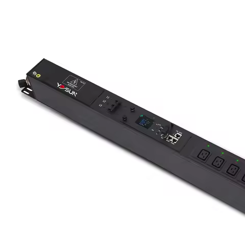 24 Outlets C19 Network Remote Control Management Server Rack PDU With Circuit Breaker