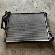 BMW Z4 E85 RADIATOR ORIGINAL JAPAN USED