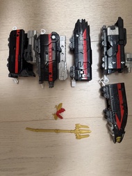 Takara Tomy 新幹線變形機器人  新幹線戰士 DXS08 黑色新幹線 Parts