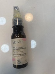 Melvita（蜜葳特）Organic Argan Oil Perfumed with Rose Essential Oil（有機玫瑰摩洛哥堅果油 50ml）。