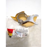 Fork Shift 2 Claw Shrimp Bottle Press Fork Yamaha L2G L2 G YB100 YB 100 Original Genuine Yamaha 164-