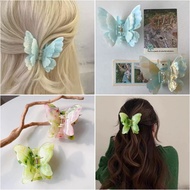 The new acrylic girl butterfly catch clip is sweet and super fairy. online celebrity's hair accessories sparkle in the starry sky, and the hair catches half the hair.