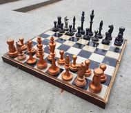 蘇聯金屬國際象棋套裝 1945 紅色黑色鋁製國際象棋棋子復古