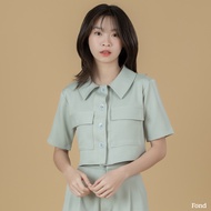 Fond - เสื้อเชิ้ตครอป กระเป๋าคู่หน้า คอปก แขนสั้น E00