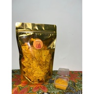 Cheesy tortilla chips