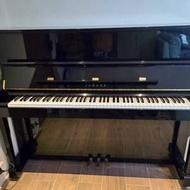 Yamaha YM11 日本製直立式鋼琴，黑色，連...