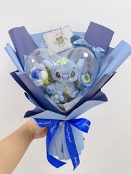 史迪仔 史迪仔花束 公仔花 編織花 針織花 鈎針花 藍玫瑰 燈 小夜燈 玫瑰 花束 花 生日 禮物 情侶 閨蜜 畢業 結婚禮物 情人節禮物 母親節禮物  畢業禮物 畢業花 畢業花束 聖誕禮物 退休禮物