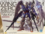 Bandai MG 1/100 XXXG-00W0 Wing Gundam Zero EW Ver.Ka + Gundam Heavyarms Customer EW 飛翼高達零式特裝型EW + 重炮