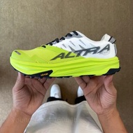 Altra Mont Blanc Carbon 跑鞋