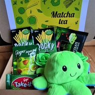 ✨ Green Giftset Treats in a Box Monthsary Anniversary Gift Lovers Coco Pepero Safari Chocolate Puff 