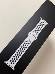 100% Apple Orignial Apple Watch Pure Platinum / Black Nike Sport Loop 45mm 🖤🤍🖤🤍 Brand new 🤍