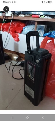 電動車電池