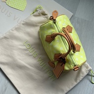 LV SPEEDY 25 p9 m13902